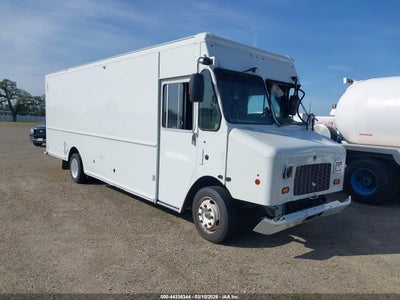 4UZAAPFD4SC****** · 2025 FREIGHTLINER MT45