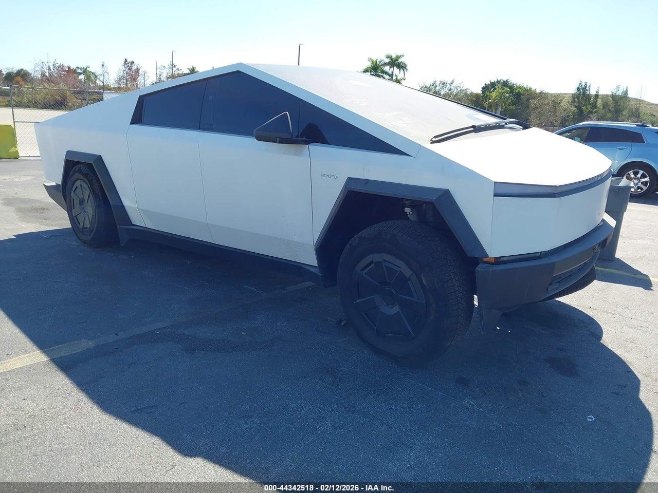 7G2CEHED7SA****** · 2025 TESLA CYBERTRUCK ALL-WHEEL DRIVE