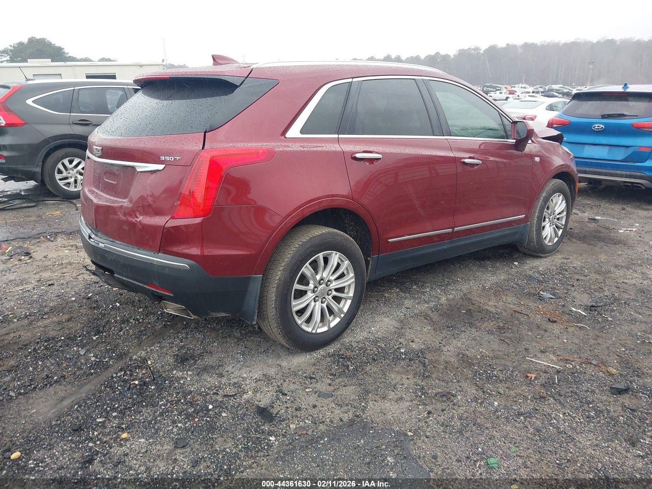 2017 CADILLAC XT5 STANDARD · 4/11