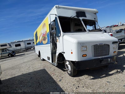 2016 FREIGHTLINER CHASSIS M LINE WALK-IN VAN