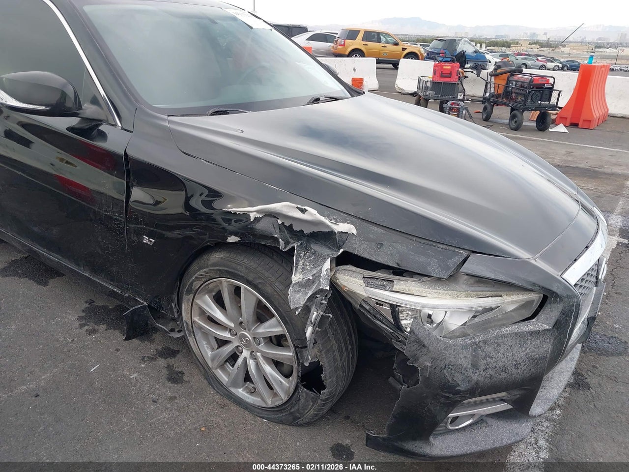 2015 INFINITI Q50 PREMIUM · 6/10
