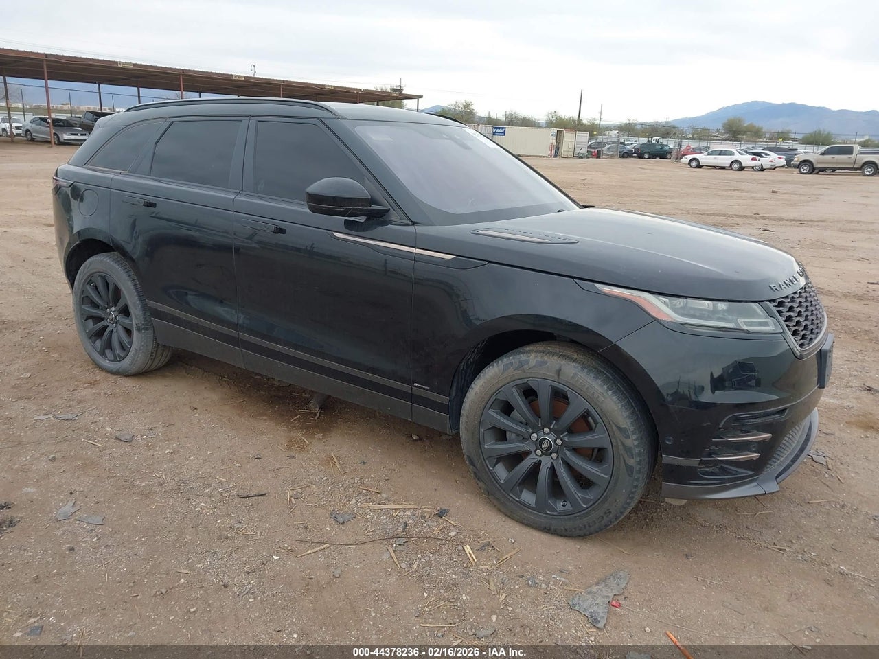 SALYL2EXXKA****** · 2019 LAND ROVER RANGE ROVER VELAR P250 R-DYNAMIC SE