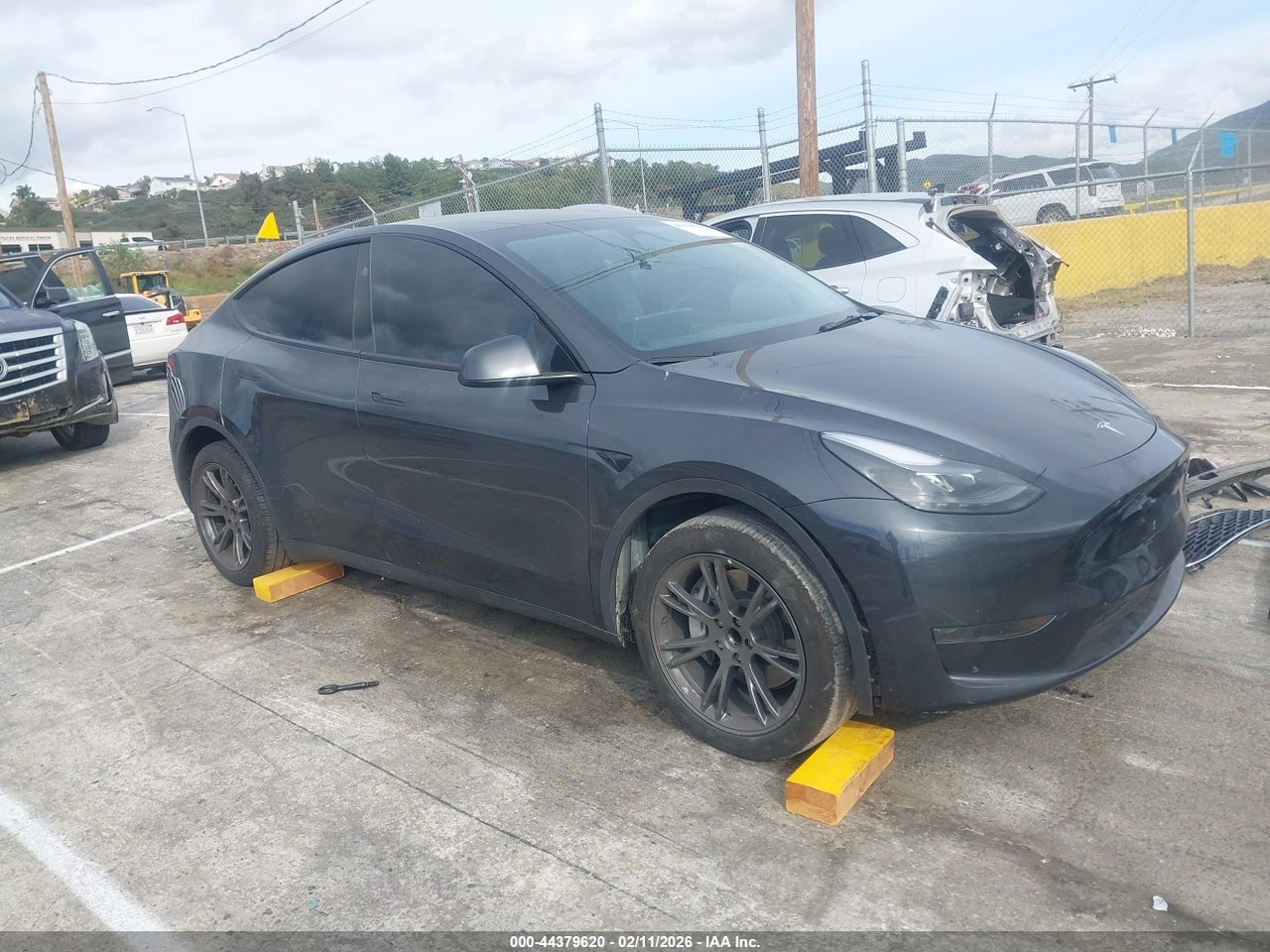 7SAYGDED3RF****** · 2024 TESLA MODEL Y LONG RANGE SINGLE MOTOR REAR-WHEEL DRIVE/RWD