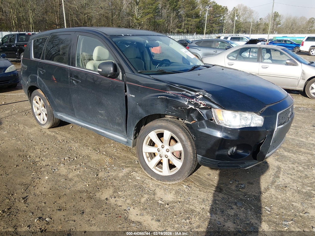 JA4JS4AX0BU****** · 2011 MITSUBISHI OUTLANDER XLS