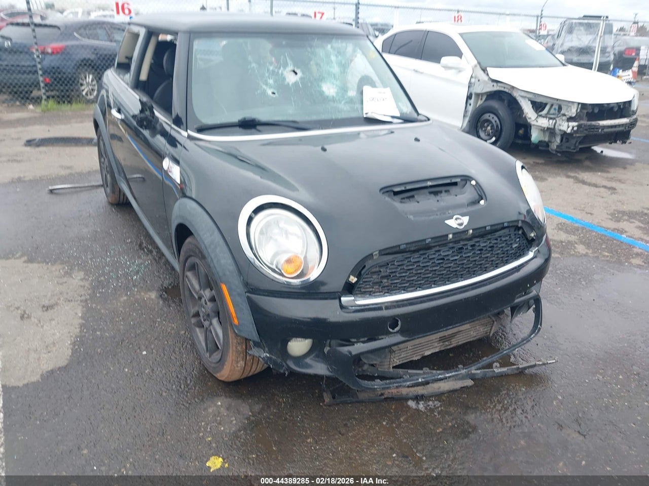 WMWSV3C55BT****** · 2011 MINI COOPER S