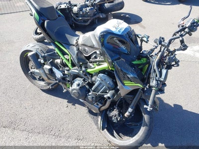 ML5ZRDF18LD****** · 2020 KAWASAKI ZR900 F