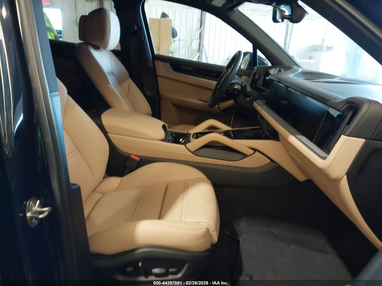 2025 PORSCHE CAYENNE · 5/11