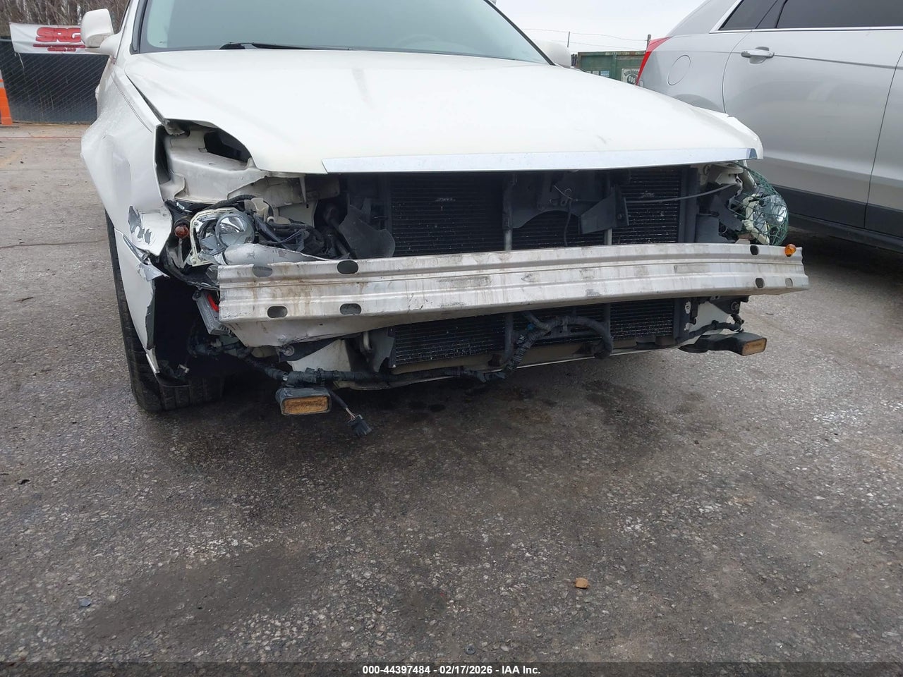 2006 CADILLAC DTS STANDARD · 6/10