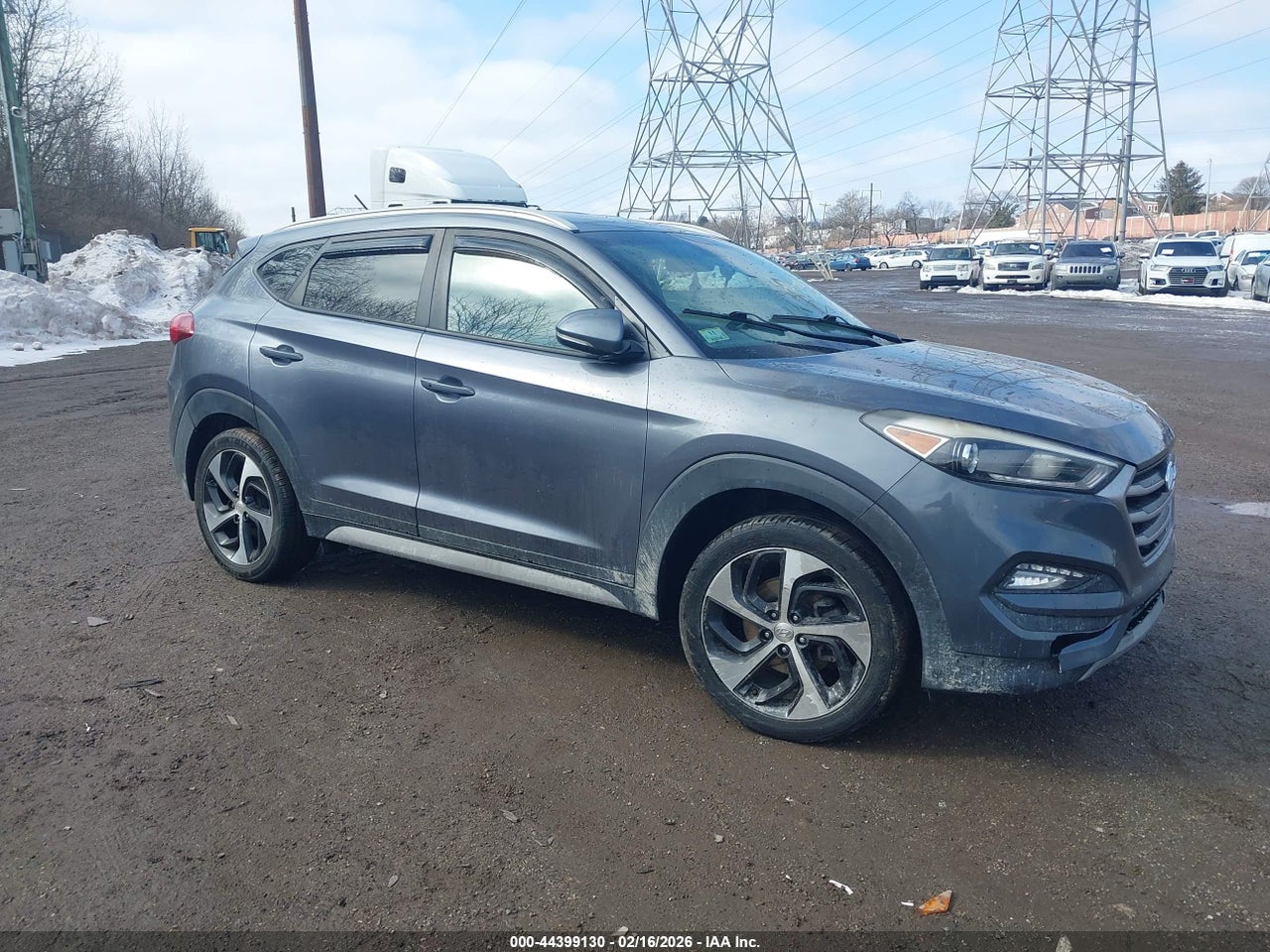 KM8J3CA2XHU****** · 2017 HYUNDAI TUCSON SPORT