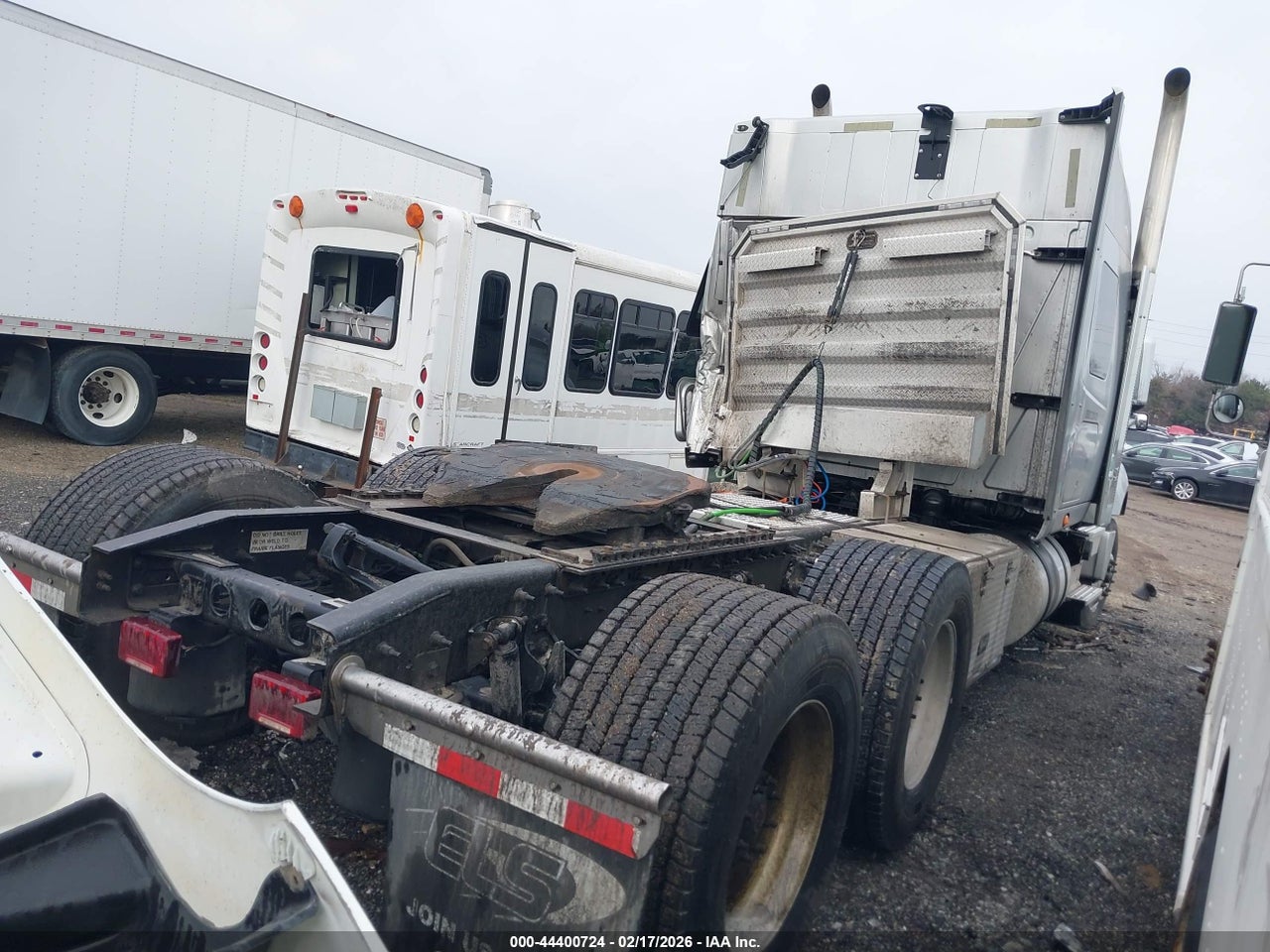 2019 INTERNATIONAL LT · 4/4