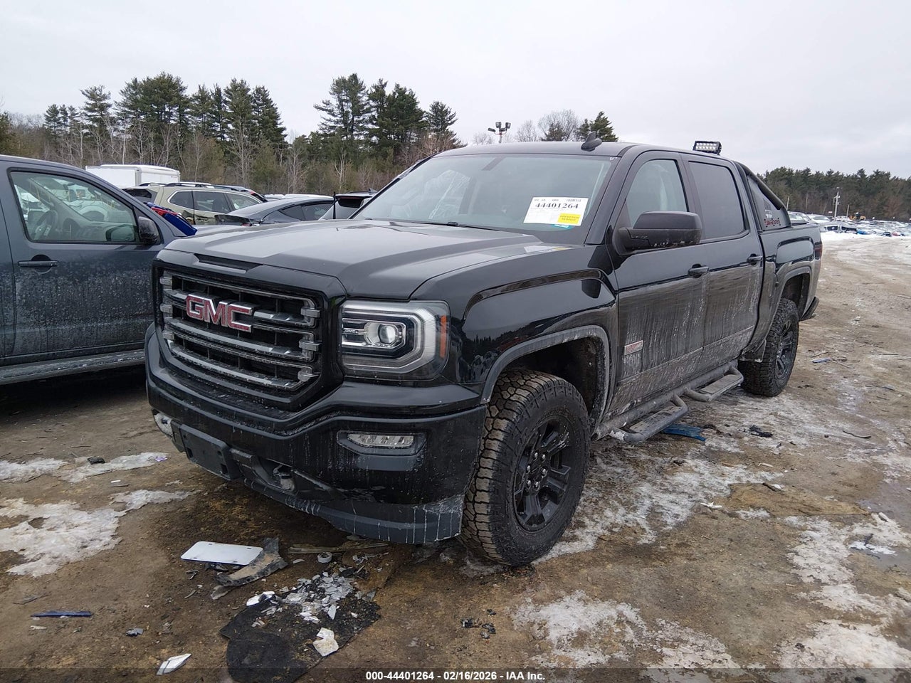 2017 GMC SIERRA 1500 SLT · 2/11
