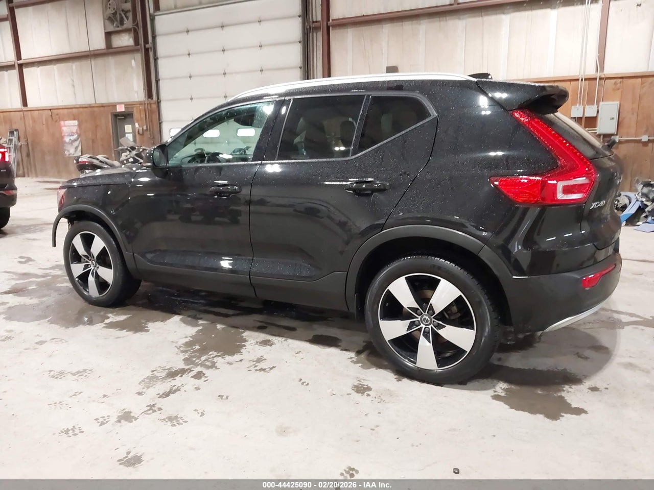2020 VOLVO XC40 T5 MOMENTUM · 3/11