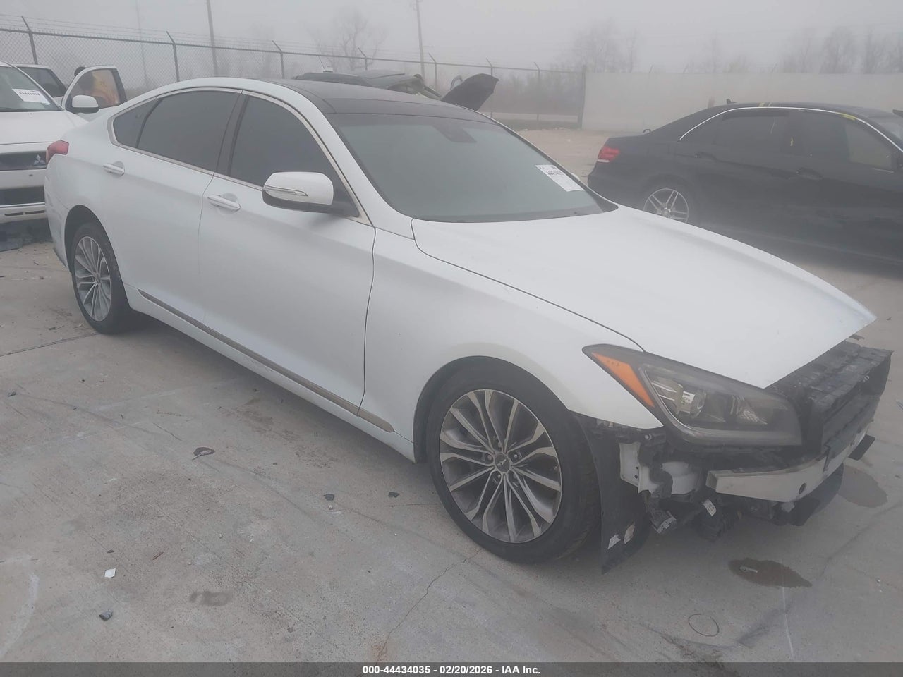 KMHGN4JE2GU****** · 2016 HYUNDAI GENESIS 3.8