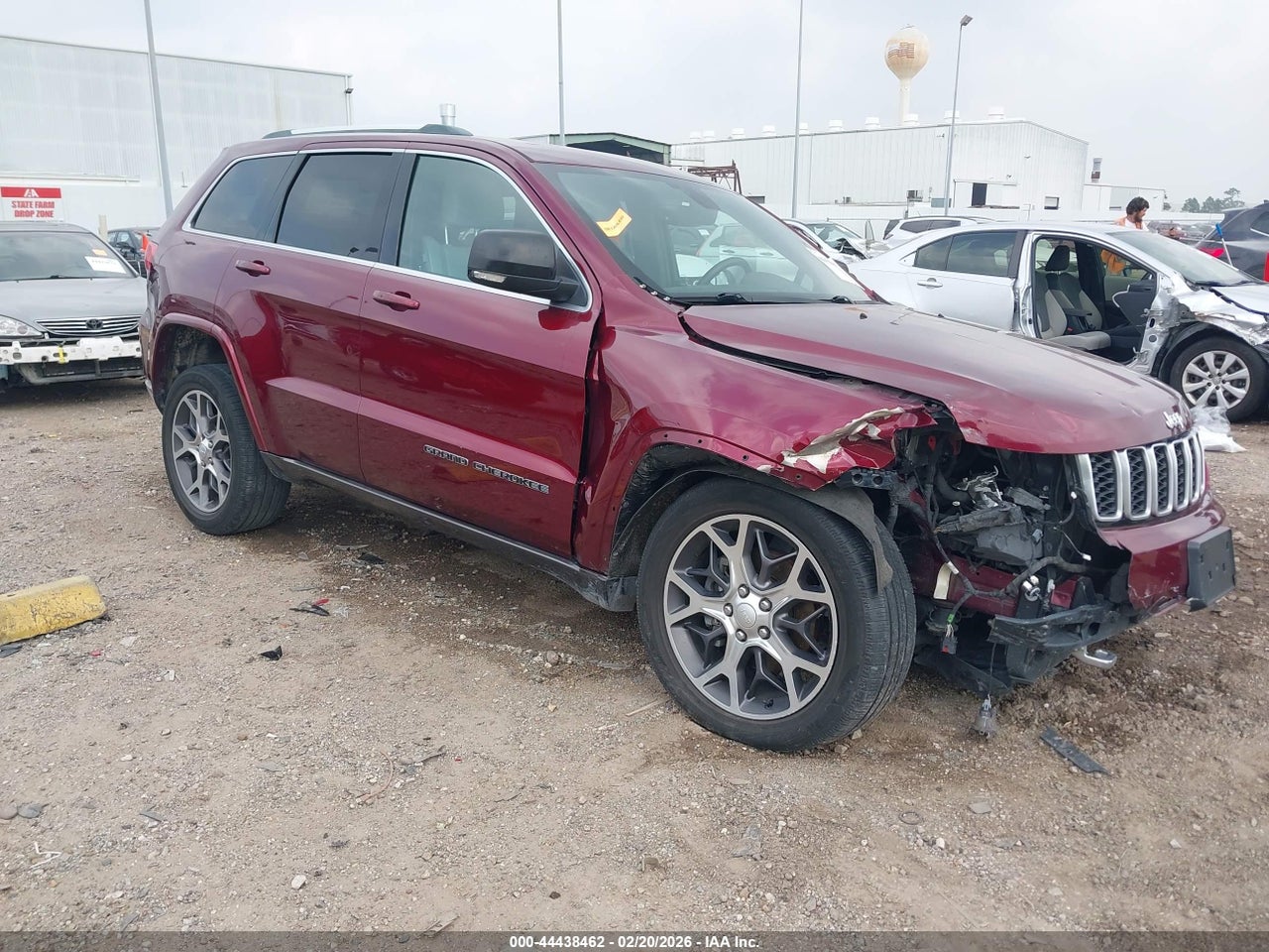 1C4RJEBG4JC****** · 2018 JEEP GRAND CHEROKEE STERLING EDITION 4X2