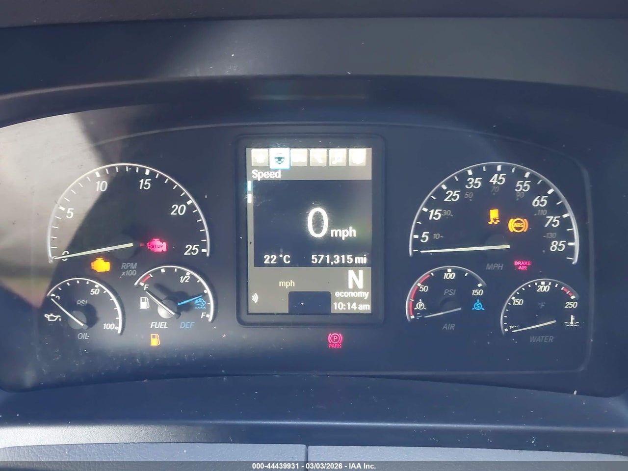 2019 FREIGHTLINER NEW CASCADIA 126 · 6/11
