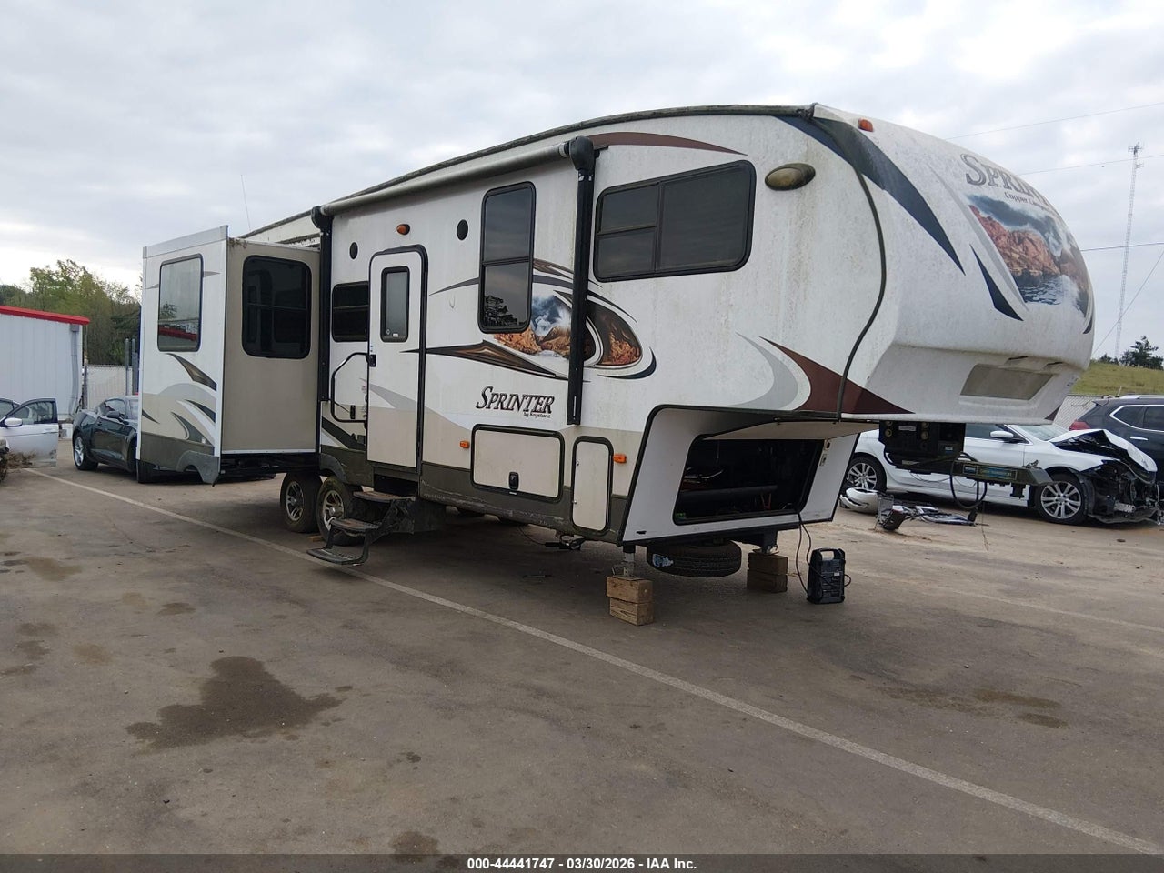 4YDF27321E1****** · 2014 KEYSTONE SPRINTER SPRINTER 277RLS