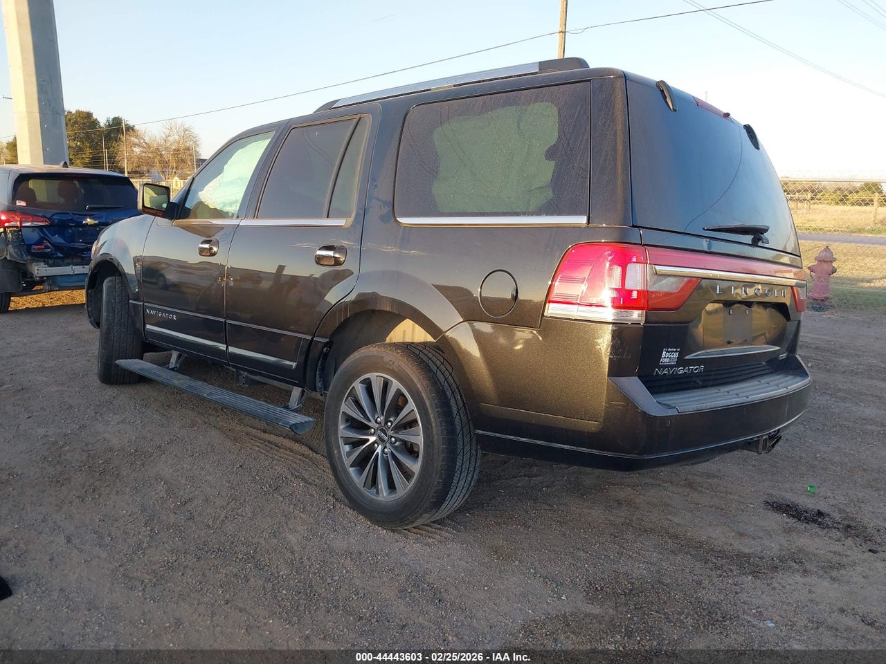 2015 LINCOLN NAVIGATOR · 3/11
