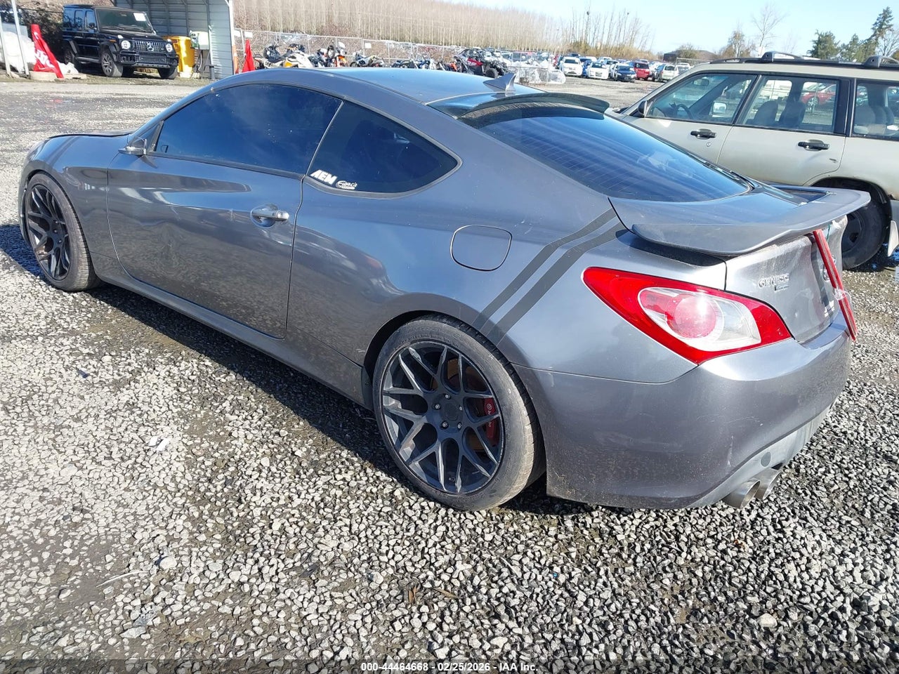 2010 HYUNDAI GENESIS 3.8 TRACK · 3/11
