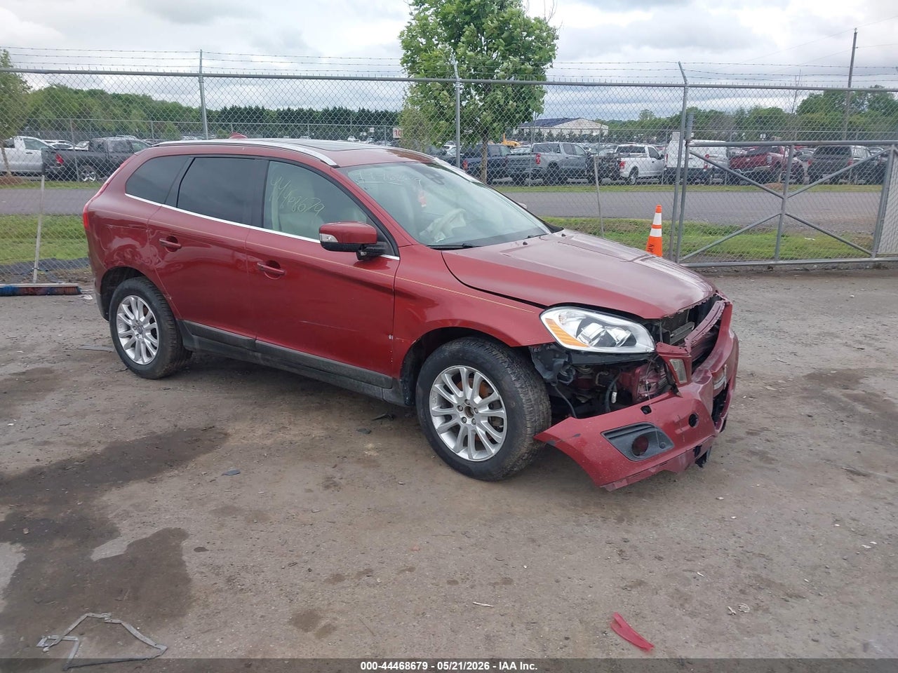 YV4992DZ6A2****** · 2010 VOLVO XC60 T6/T6 R-DESIGN