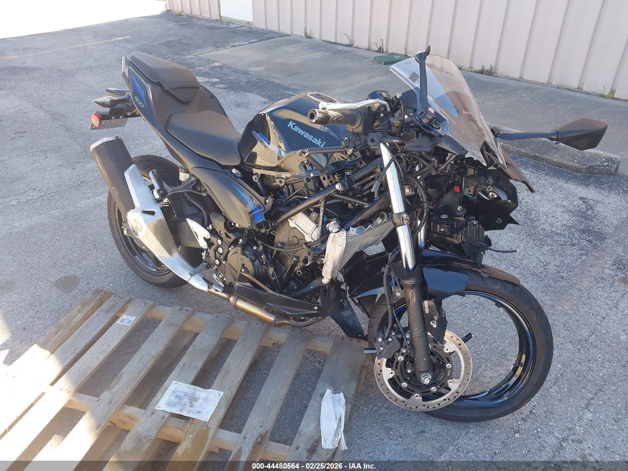 ML5EXGG15SD****** · 2025 KAWASAKI EX500