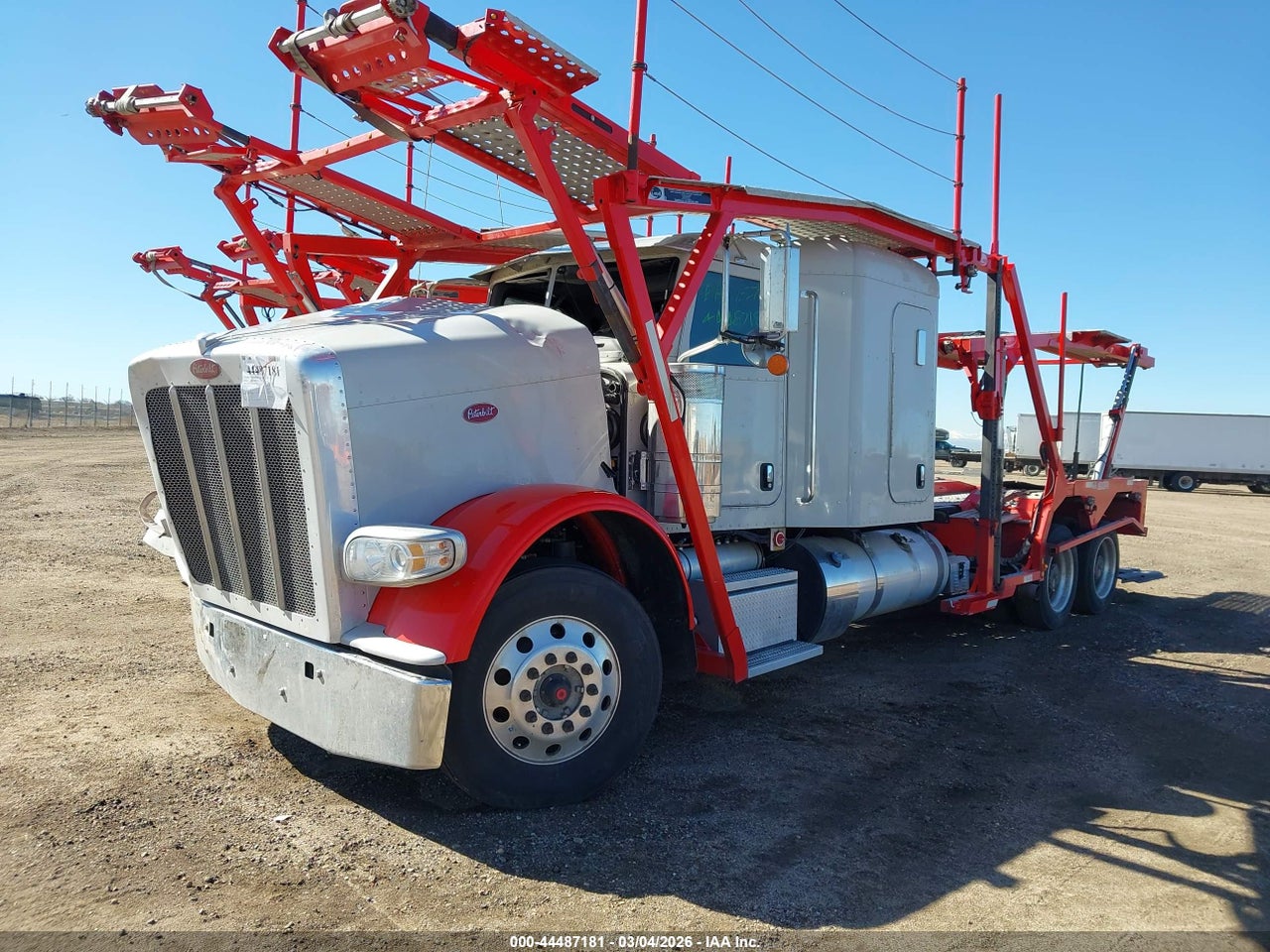 2024 PETERBILT 389 · 2/4