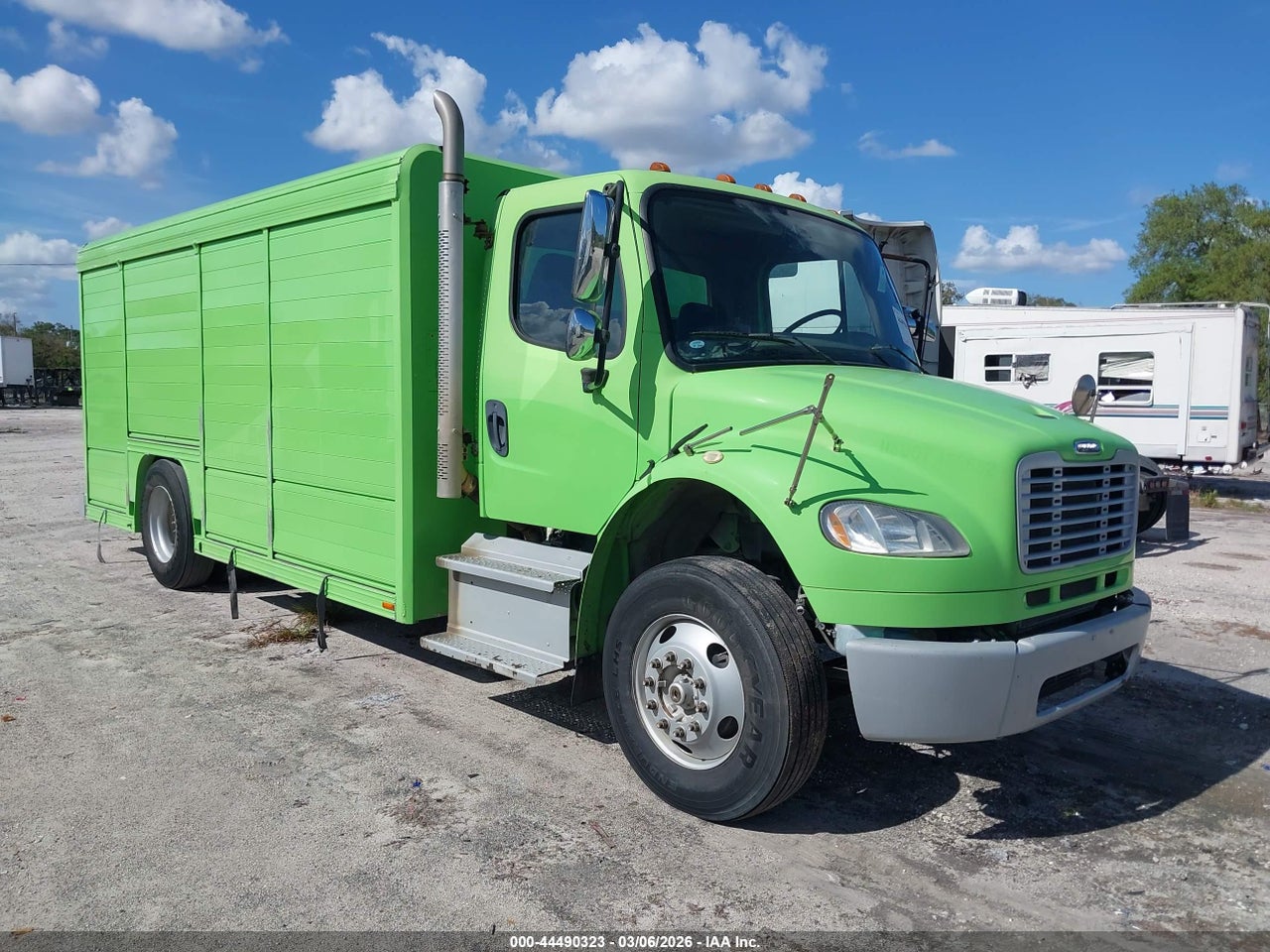 2014 FREIGHTLINER M2 106 MEDIUM DUTY