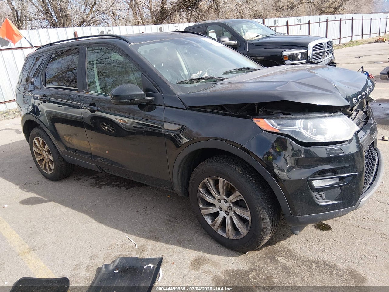 SALCP2BGXGH****** · 2016 LAND ROVER DISCOVERY SPORT SE