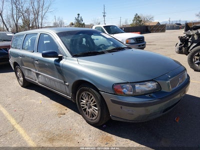 YV1SW64A442****** · 2004 VOLVO V70 2.4