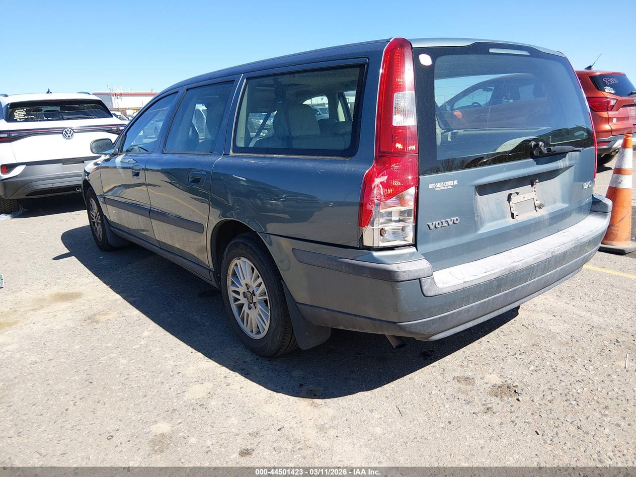 2004 VOLVO V70 2.4 · 3/11