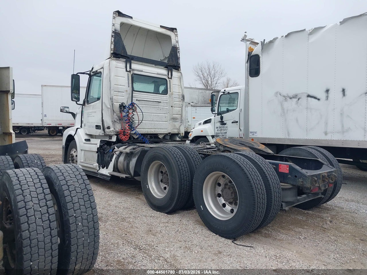 2016 VOLVO VN VNL · 3/4