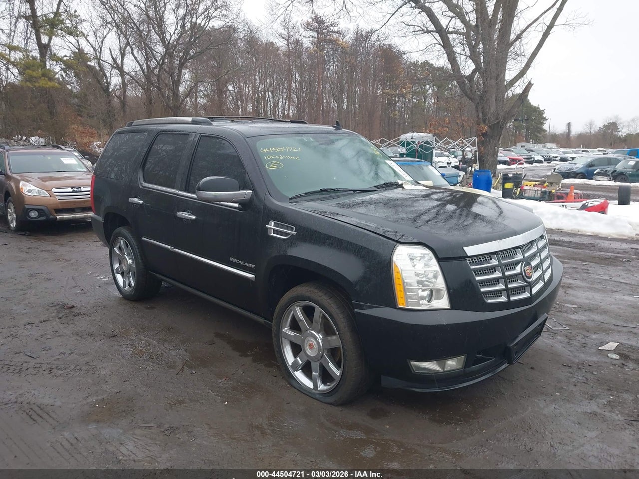 1GYUKCEF3AR****** · 2010 CADILLAC ESCALADE PREMIUM