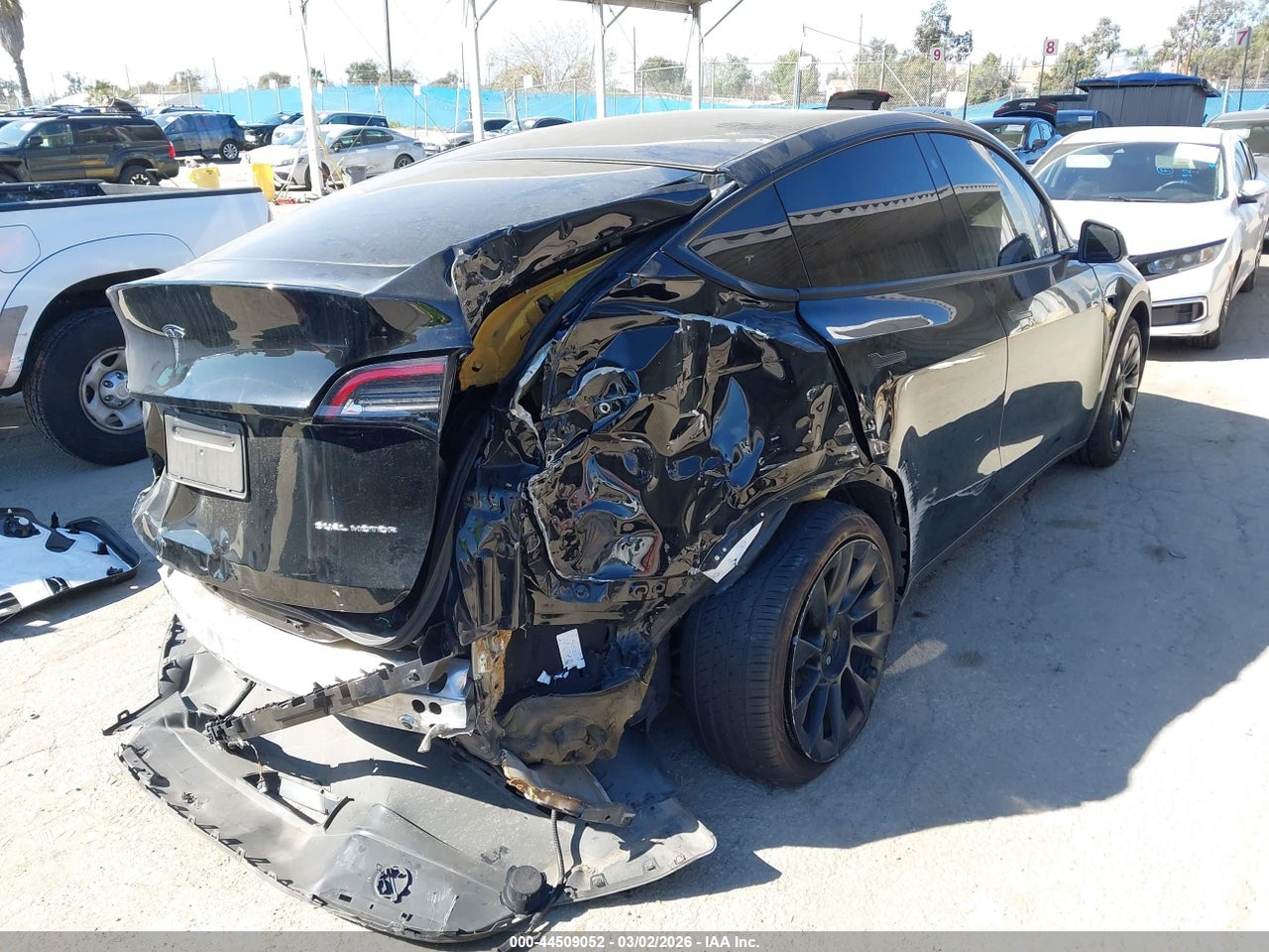 2020 TESLA MODEL Y LONG RANGE DUAL MOTOR ALL-WHEEL DRIVE · 4/10