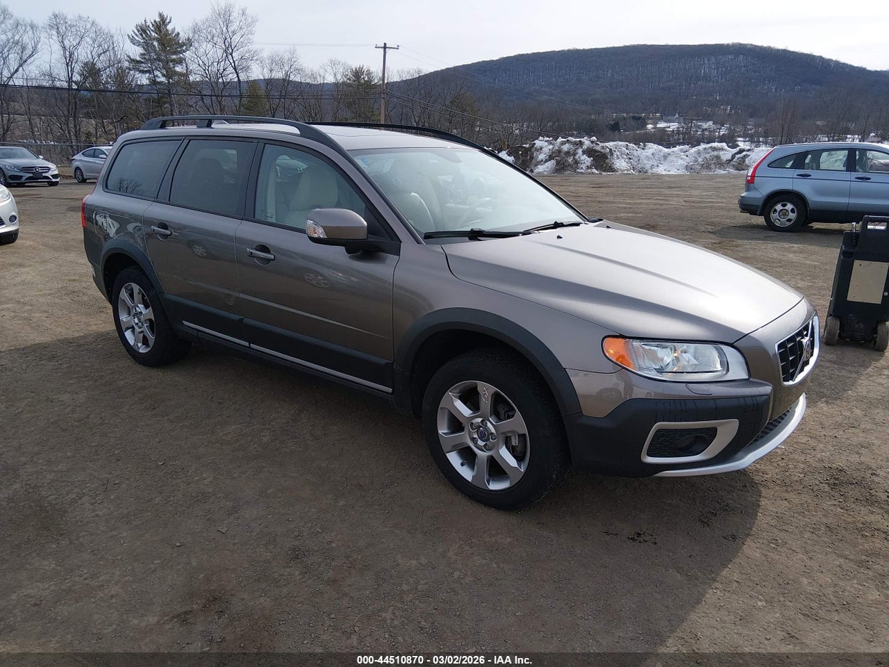 YV4BZ982781****** · 2008 VOLVO XC70 3.2