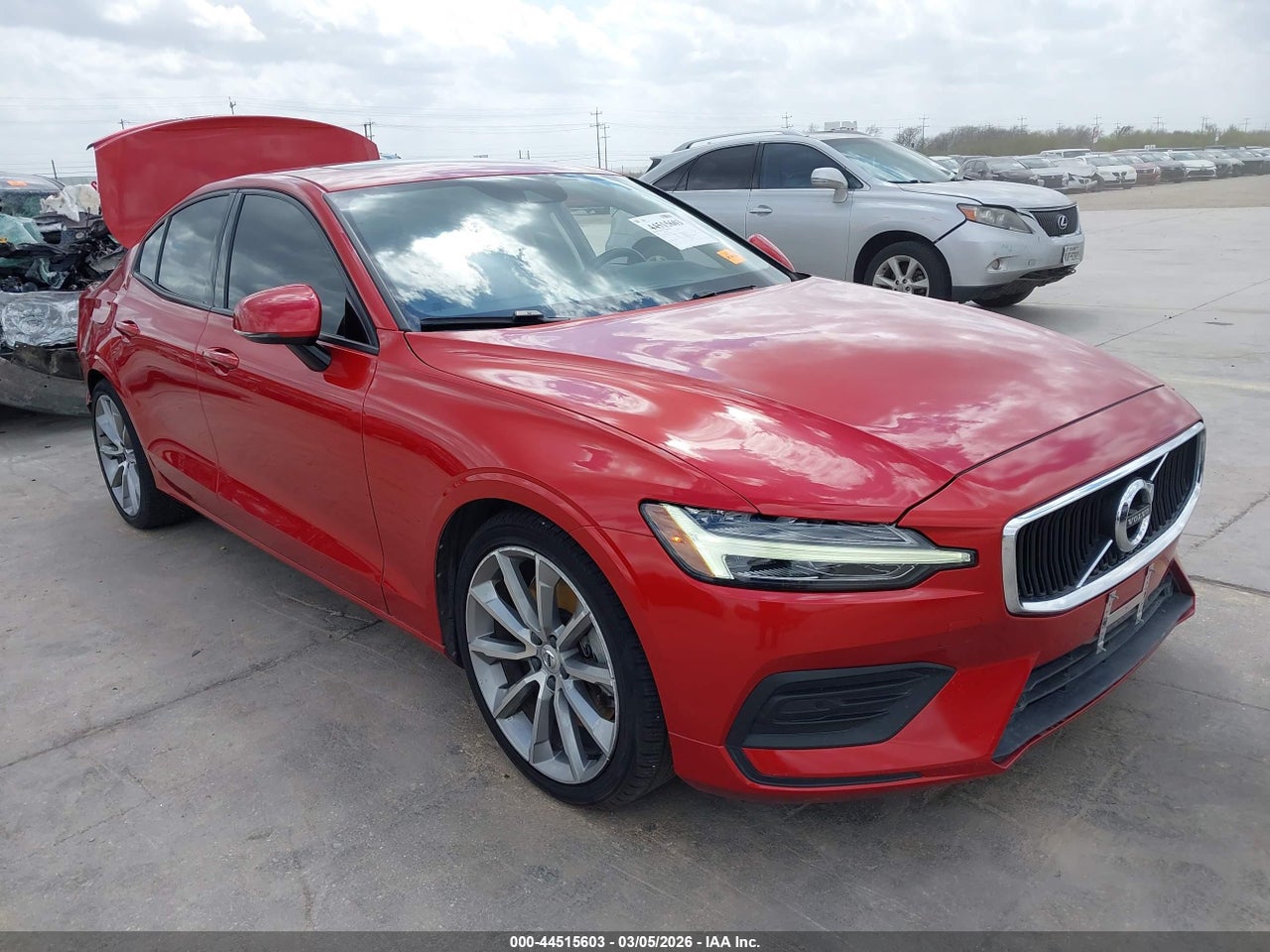7JRA22TK5KG****** · 2019 VOLVO S60 T6 MOMENTUM