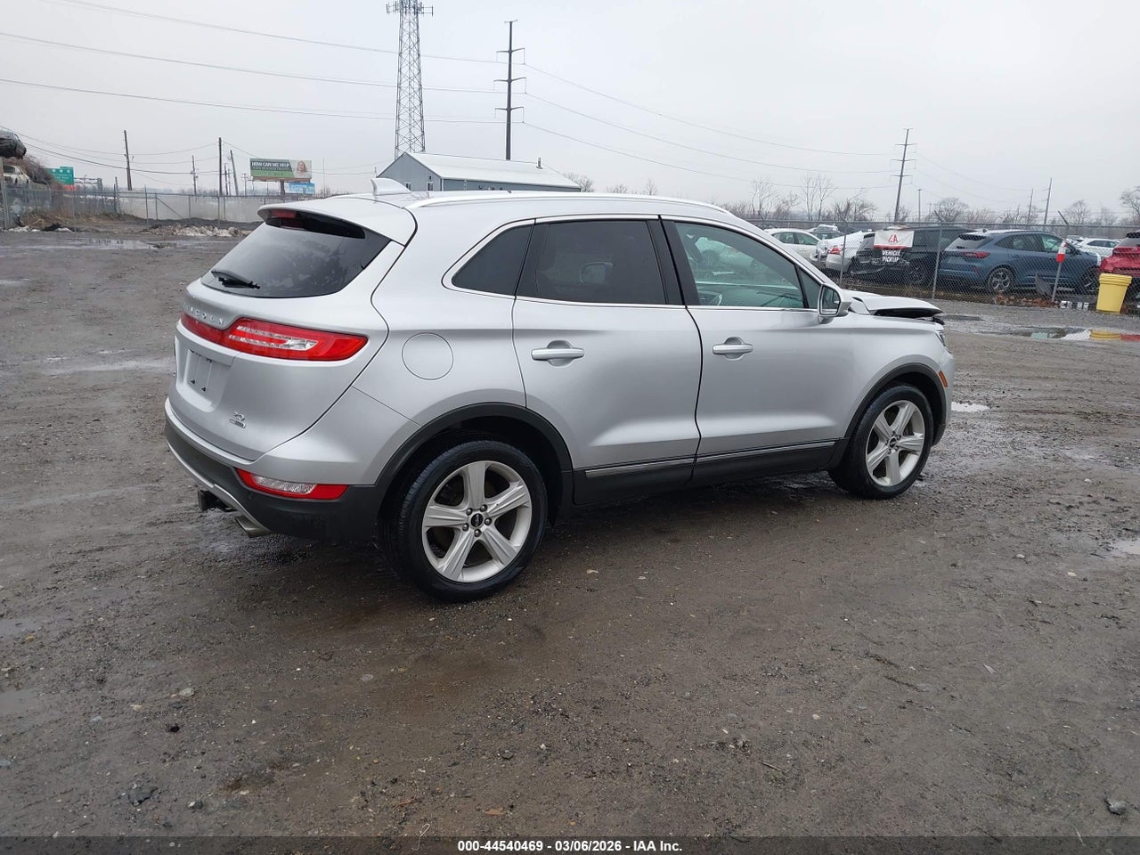 2016 LINCOLN MKC PREMIER · 4/11