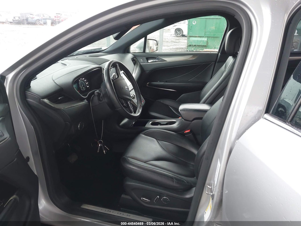 2016 LINCOLN MKC PREMIER · 5/11