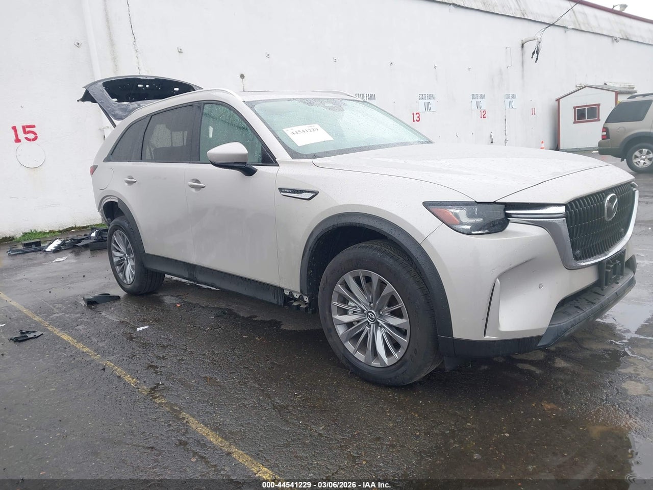 JM3KKBHA0S1****** · 2025 MAZDA CX-90 PHEV PREFERRED PACKAGE