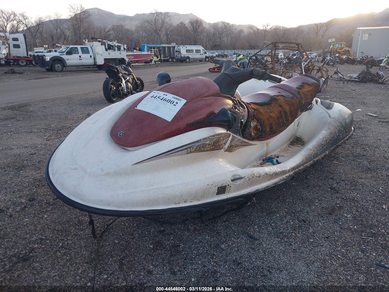 2001 YAMAHA WAVERUNNER · 2/10