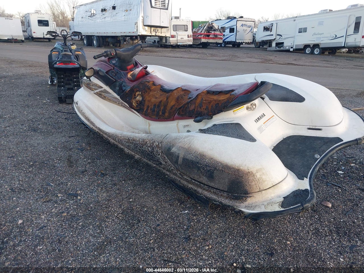 2001 YAMAHA WAVERUNNER · 3/10