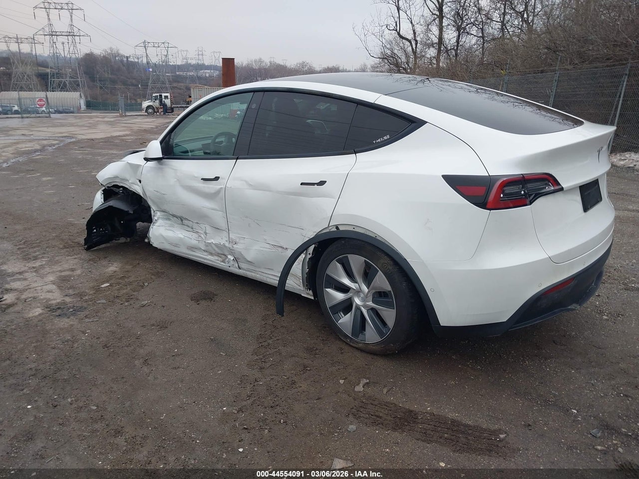2021 TESLA MODEL Y LONG RANGE DUAL MOTOR ALL-WHEEL DRIVE · 3/10