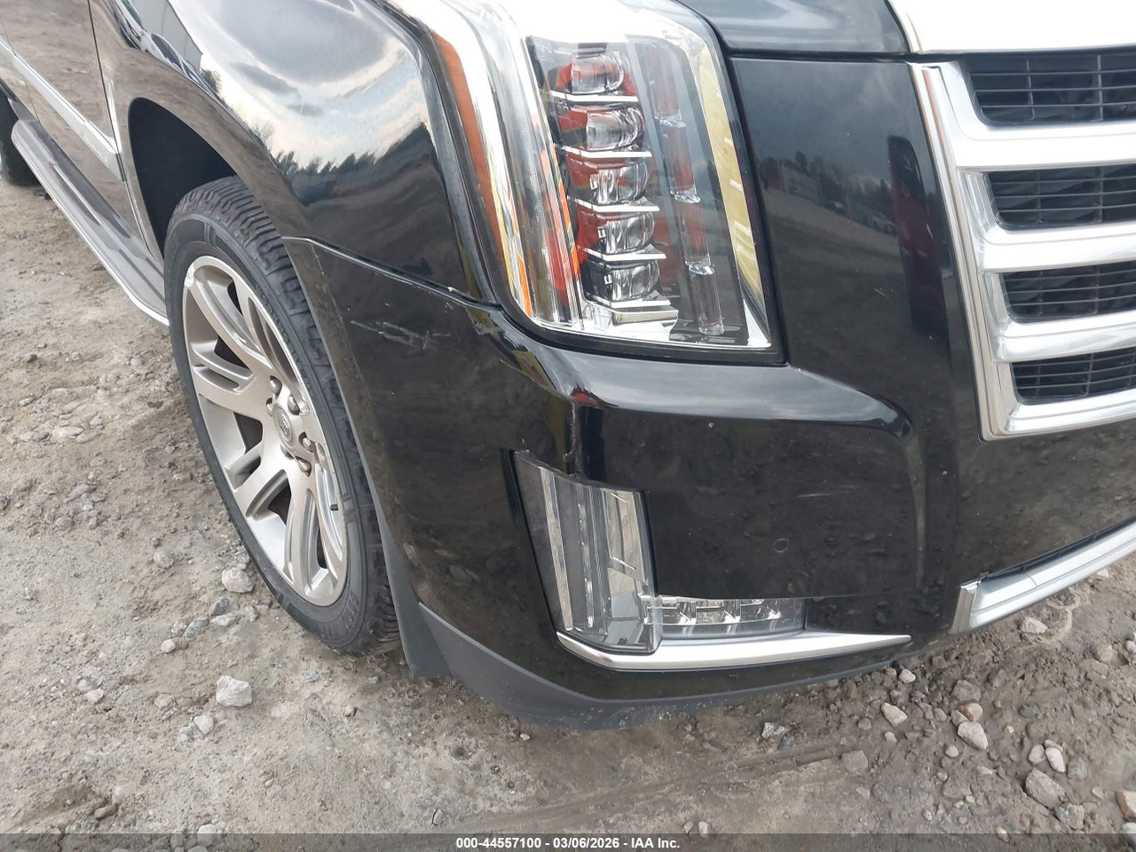 1GYS3HKJ0FR****** · 2015 CADILLAC ESCALADE ESV LUXURY · 6/10