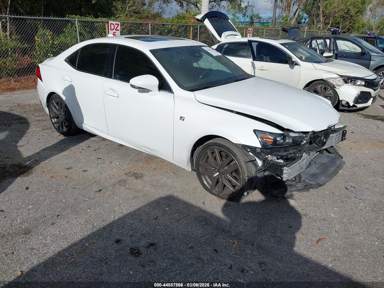 JTHBA1D27H5****** · 2017 LEXUS IS 200T