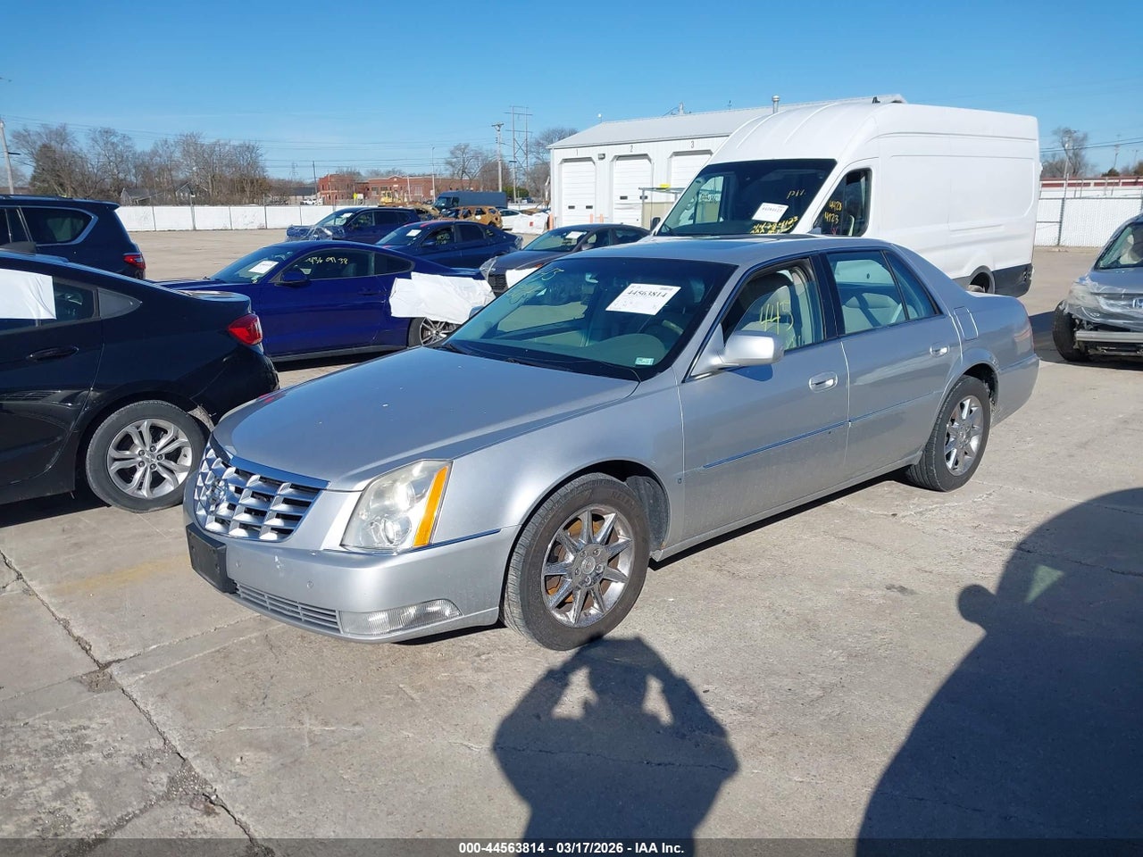 2010 CADILLAC DTS LUXURY COLLECTION · 2/11