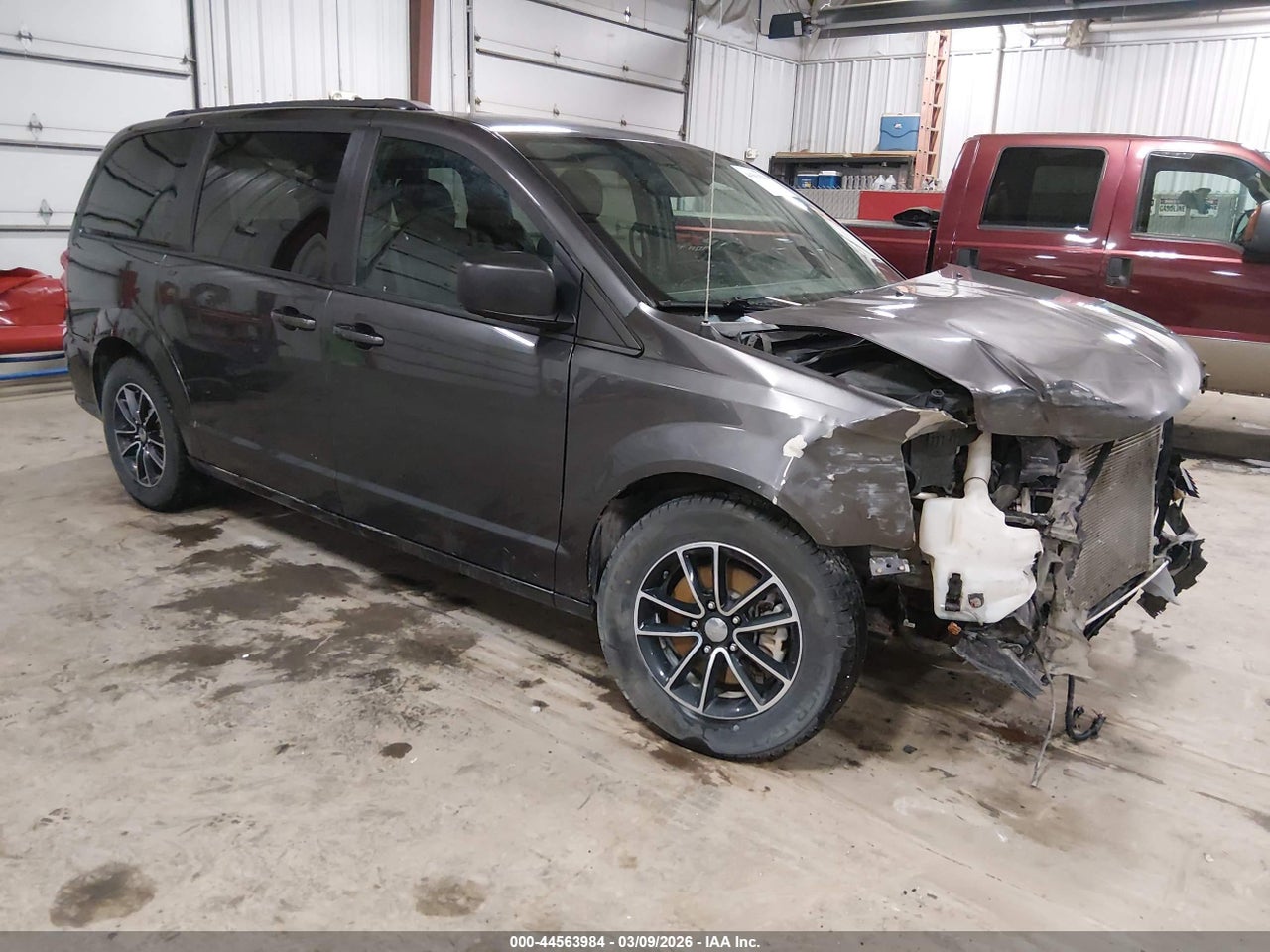 2C4RDGCG7JR****** · 2018 DODGE GRAND CARAVAN SXT