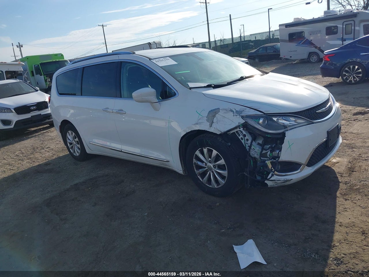 2C4RC1EG8JR****** · 2018 CHRYSLER PACIFICA TOURING L PLUS