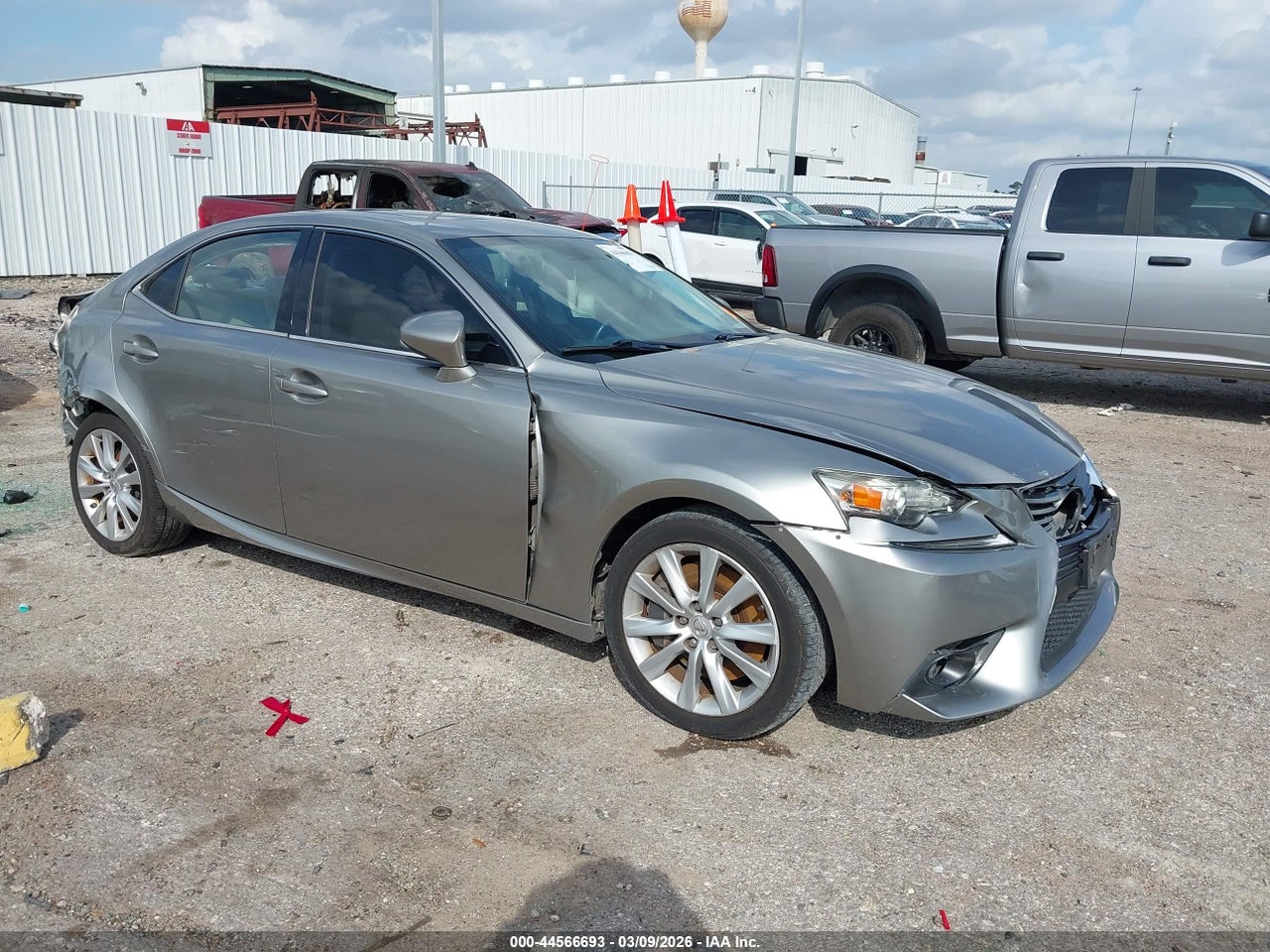 JTHBA1D24G5****** · 2016 LEXUS IS 200T