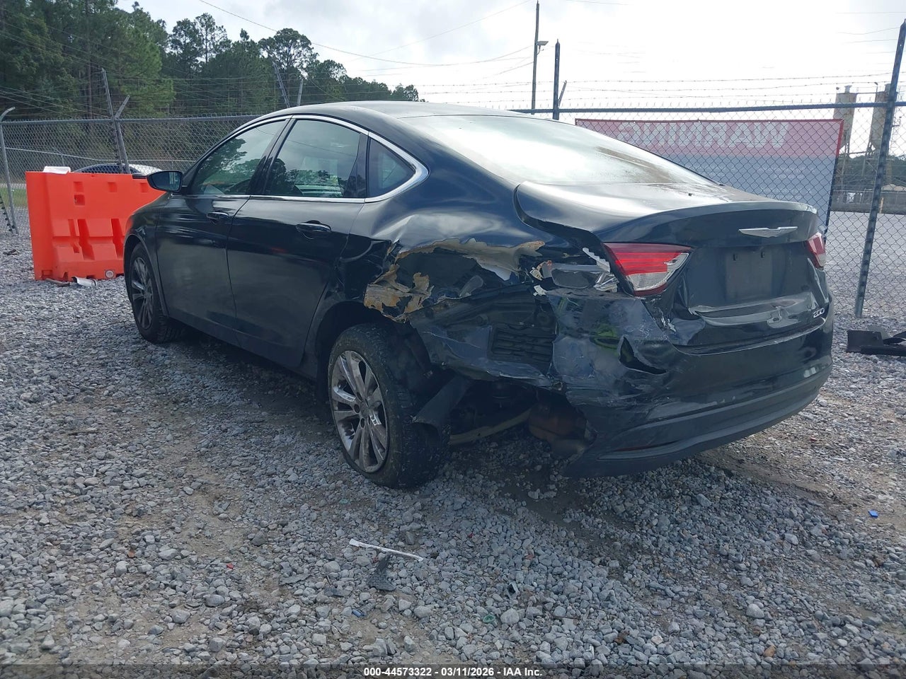 2016 CHRYSLER 200 TOURING · 3/11