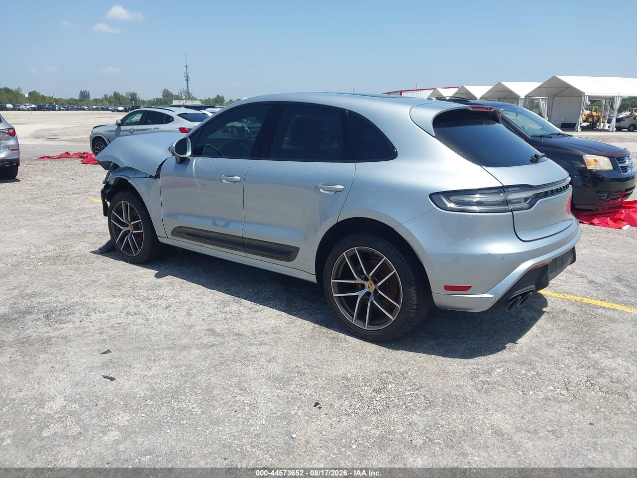 2024 PORSCHE MACAN T · 3/11