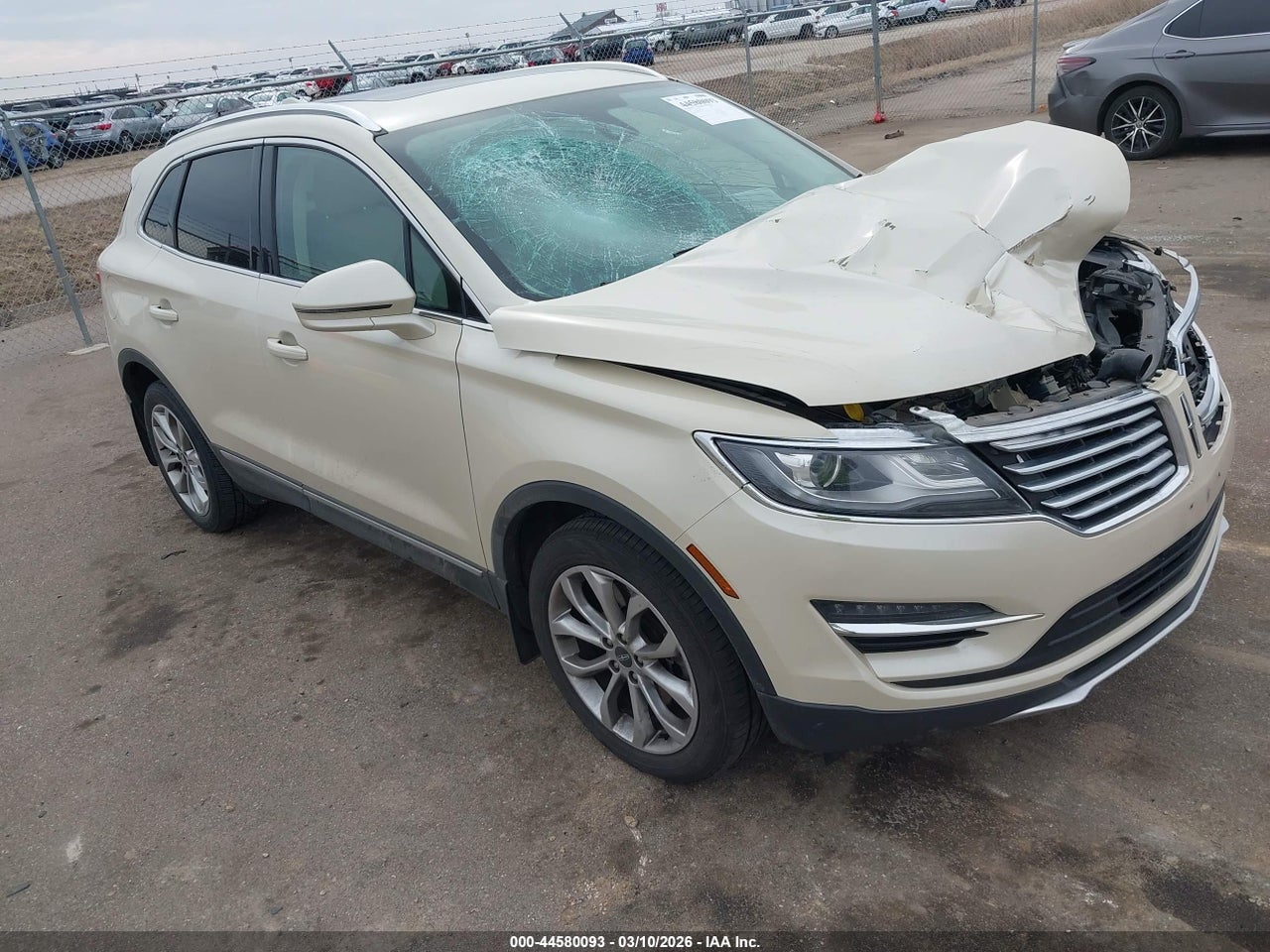 5LMCJ2D98JU****** · 2018 LINCOLN MKC SELECT