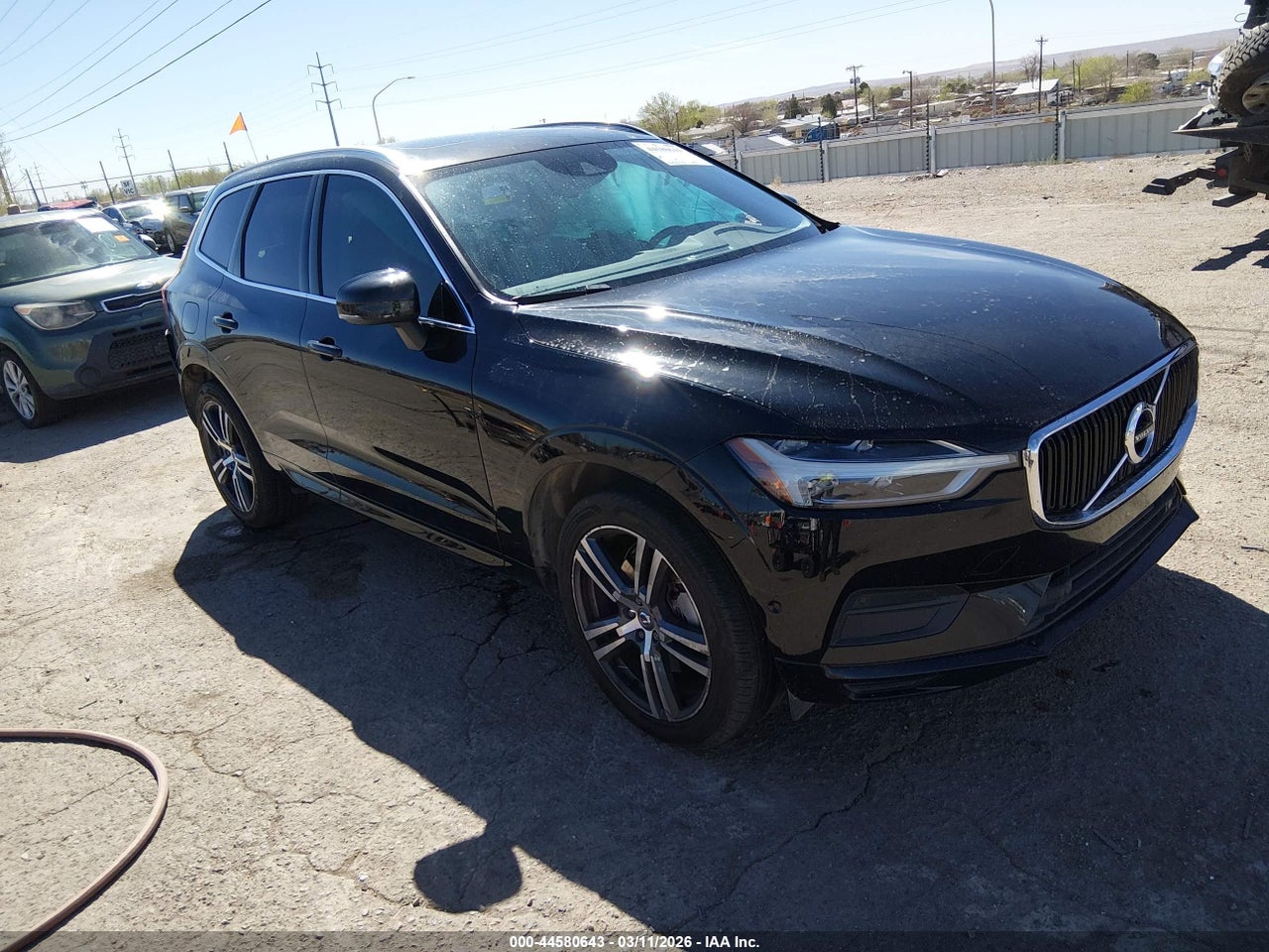 LYVA22RK7JB****** · 2018 VOLVO XC60 T6 MOMENTUM